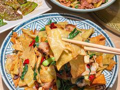 -霄汉牛三鲜湖北砂锅菜(万松园2店)