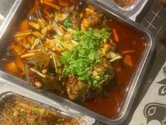 -马路牙子地桌烤肉(工体店)