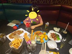 -K+全国连锁KTV(绿地缤纷天地店)