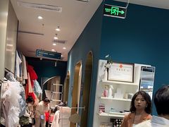 -海马体照相馆(西安高新万达广场店)