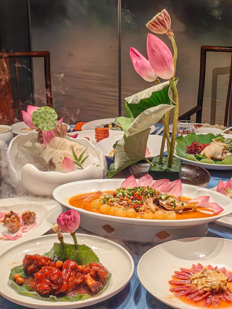 原来荷花宴长这样,被惊艳到了!