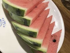 -三人行·骨头王鲜鸡自助火锅(徐汇店)