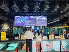 -极限PLAY运动娱乐新世界·团建派对潮玩休闲馆·室内蹦极高空游乐园