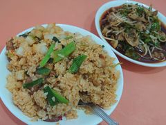 -董记冒节子肥肠粉