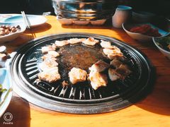 -唯成•韩国炭火烤肉 유성고기