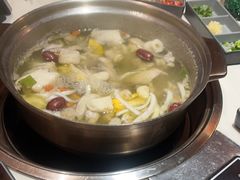 -喃喃椰·糟粕醋·椰子鸡火锅(七堡花园店)