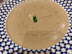 奶油蘑菇汤-哈拉硕俄式西餐