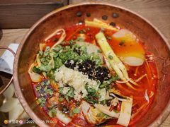 -成都你六姐·牛肉冒菜(上海环宇荟店)