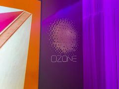 -OZONE 顶楼酒吧(香港丽思卡尔顿酒店)