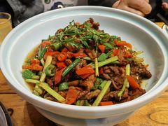 小炒黄牛肉-老滇山寨•云南特色菜•地方菜•民族风情歌舞表演(金碧店)