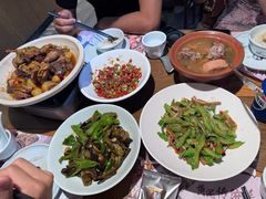 -黄泥岗·地道湖北菜(奥特莱斯店)