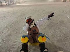 -庙香山滑雪场