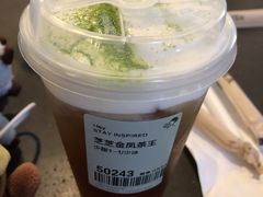 芝芝金凤茶王-喜茶(上海兴业太古汇店)