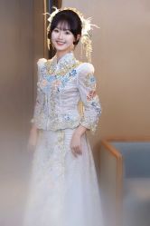 -台湾蔡美月婚纱租赁
