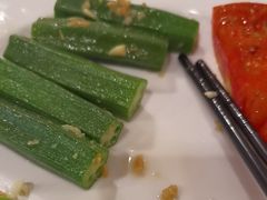 -深圳富苑皇冠假日套房酒店