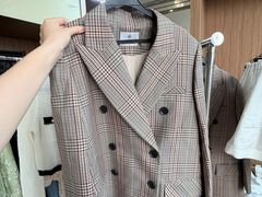 -广州周大福金融中心