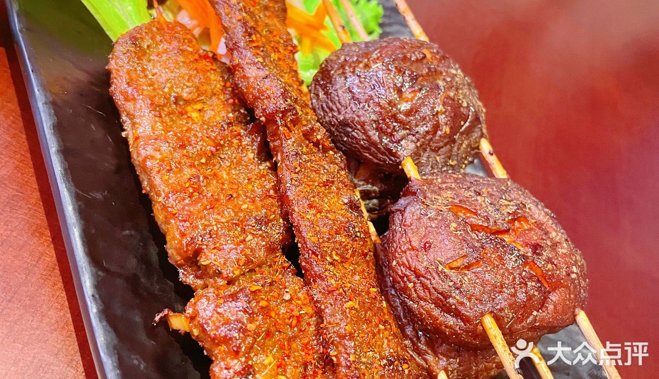 越南菜YYDS[胜利]边吃边看陆家嘴夜景太棒了[呲牙]