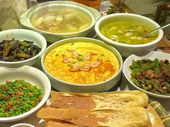 -莲餐厅·湖北菜·潜江小龙虾店(愚园路店)