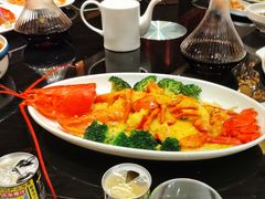 黄油依面游水波士顿龙虾-新南华大酒店(长寿店)