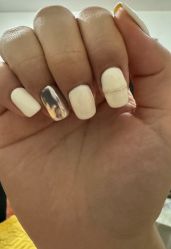 -花系美·美甲美睫精品店