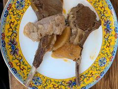 -毛辣果·贵州红酸汤牛肉火锅(西单店)