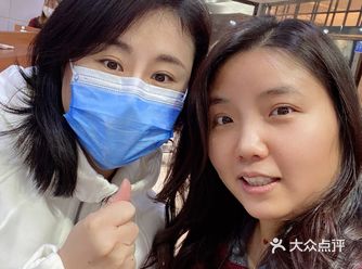 大大的胖脸蛋修饰成v脸，温柔的给我理发