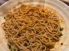 -肥肥虾庄·金牌油焖大虾(汉口城市广场店)
