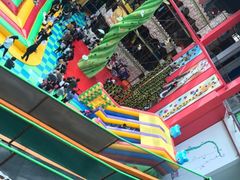 -蒙特利亲子乐园