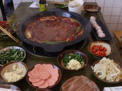 -黄潇洒老火锅(九眼桥宏济巷店)