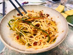 鸡丝凉拌傣味米线-浩海火烧云傣家菜(京广店)