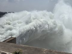 -黄河小浪底水利枢纽风景区