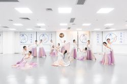 -深舞形体民族舞蹈工作室