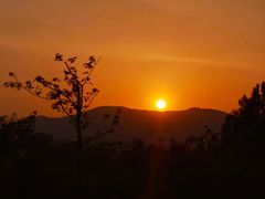 -鬼笑石后山停车场