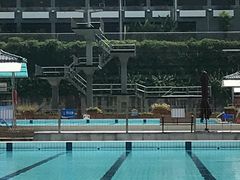 -越秀山游泳场
