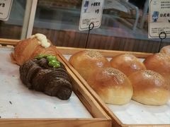 -焙丽拾光(麦凯乐直营店)