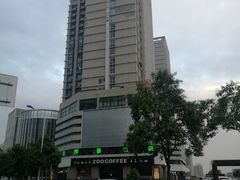 -大摩华尔街生活广场