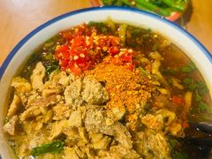 -矮子粉店1985·长沙米粉(湘春路店)