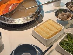 -左庭右院鲜牛肉火锅(金山万达店)