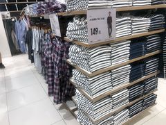 -优衣库(郑州二七万达广场店)