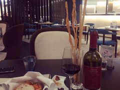 -卡佩罗意大利餐厅及酒吧Al Cappello Trattoria