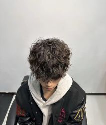 -H·Y HAIR SALON烫发·染发·造型