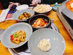 -草家酱蟹炭火烤肉店(珲春南路一店)