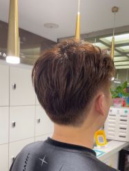 -镁连社·美联社