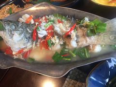 柠檬汁蒸鲈鱼-食肆&Fourteen(武林夜市店)