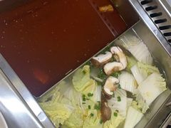 鸳鸯锅底-台北吴记老锅底麻辣火锅(蓝村路店)