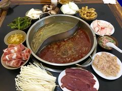 -苟味道老火锅(黄桷坪店)