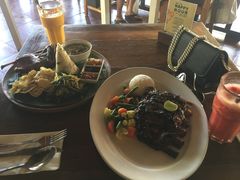 -Pundi Pundi Restaurant