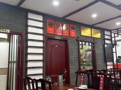 -湖南人家湘菜馆(镇江路店)