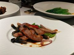 云南小瓜炒松阪肉-福院