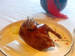 玻璃皮烤乳鸽-富力丽思卡尔顿酒店·丽轩中餐厅